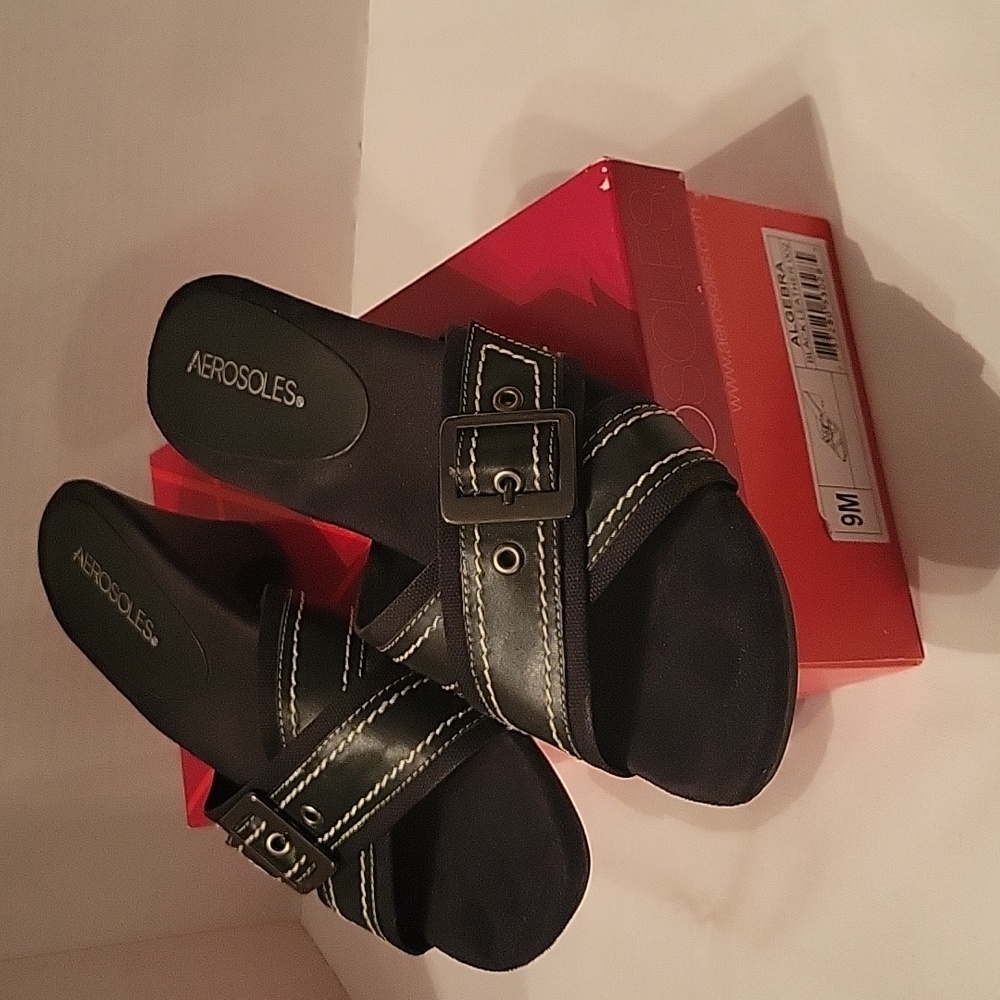 Aerosoles women's black sandals sz 9